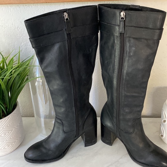 Johnson & Murphy leather knew high heeled boots - Picture 5 of 6